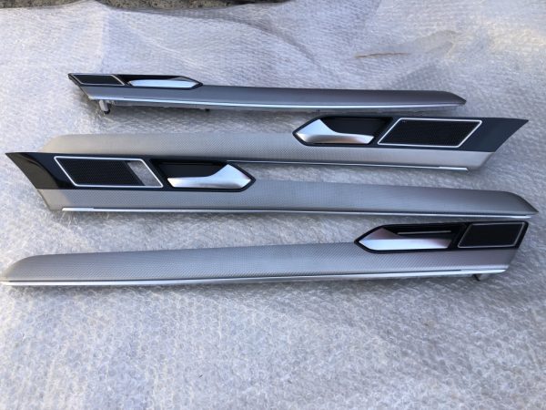 Bandouri usi cu lumini ambientale VW Passat B8 R-LINE - Dezmembrari Auto