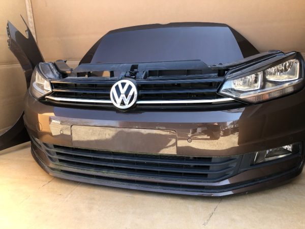 Bara fata completa cu proiectoare si 4 senzori parcare VW Touran 2017 LD8X maro - Dezmembrari Auto - imagine 2