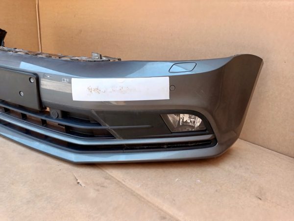 Bara fata completa VW JETTA MK6 Cu 4 senzori parcare proiectoare si spalatoare faruri - Dezmembrari Auto - imagine 6