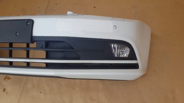 Bara fata cu 4 senzori parcare spalatoare si proiectoare VW Jetta 2016 culoare alba LC9A - Dezmembrari Auto - imagine 3