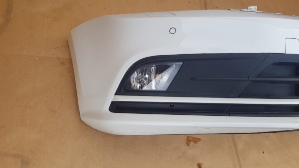Bara fata cu 4 senzori parcare spalatoare si proiectoare VW Jetta 2016 culoare alba LC9A - Dezmembrari Auto - imagine 4