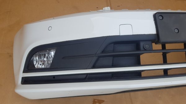 Bara fata cu 4 senzori parcare spalatoare si proiectoare VW Jetta 2016 culoare alba LC9A - Dezmembrari Auto - imagine 7