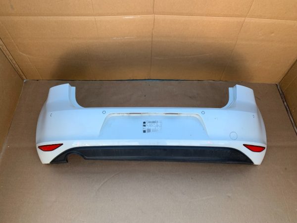 Bara spate completa cu 4 senzori parcare VW Golf 7 2016 hatchback alb lc9a - Dezmembrari Auto