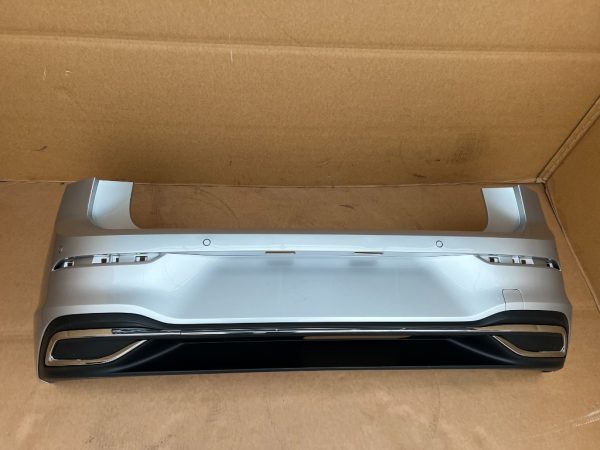 Bara spate completa VW Golf 8 hatchback 2021 cu 4 senzori parcare 5H6807421 - Dezmembrari Auto - imagine 3