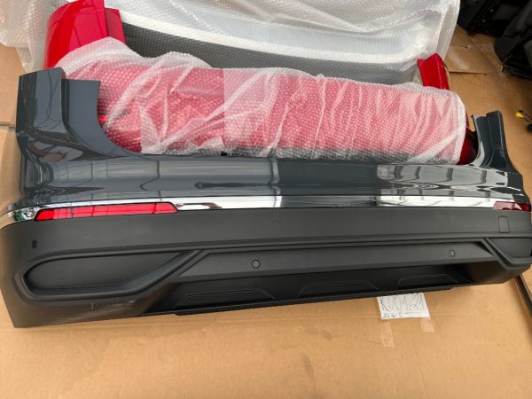 Bara spate completa VW Tiguan 2 facelift din 2020 cu 4 senzori parcare - Dezmembrari Auto