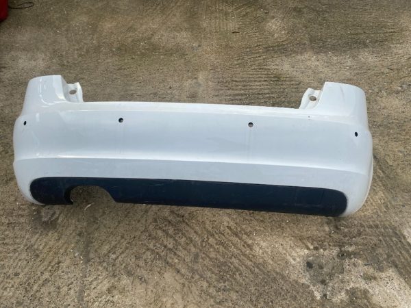 Bara spate modelul cu 4 senzori parcare Audi A3 8P cabrio facelift 8P7807511 8P7 807 511 - Dezmembrari Auto