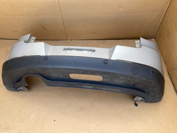 Bara spate modelul cu 4 senzori parcare si gaura pentru carlig VW Tiguan 5N 2008-2012 - Dezmembrari Auto