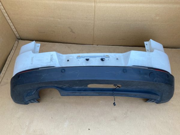 Bara spate modelul cu 4 senzori parcare si gaura pentru carlig VW Tiguan 5N 2008-2012 - Dezmembrari Auto
