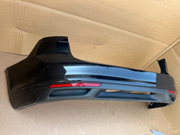 Bara spate VW Passat B8 facelift variant din 2022 completa, cu 6 senzori parcare - Dezmembrari Auto - imagine 4