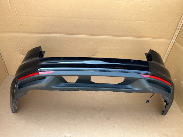 Bara spate VW Passat B8 facelift variant din 2022 completa, cu 6 senzori parcare - Dezmembrari Auto