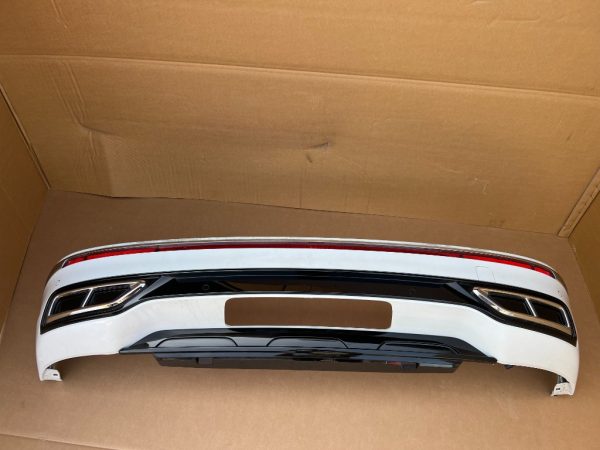 Bara spate VW Tiguan din 2023 la 0 km model cu senzori parcare - Dezmembrari Auto
