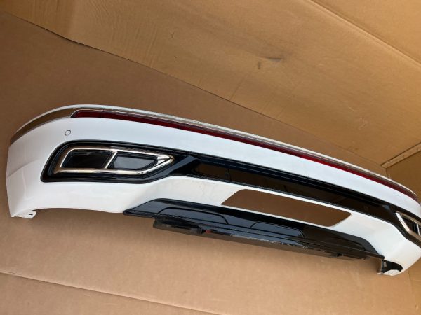 Bara spate VW Tiguan din 2023 la 0 km model cu senzori parcare - Dezmembrari Auto - imagine 6