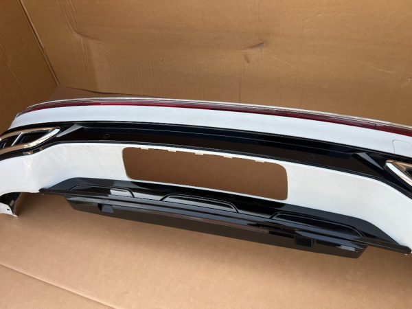 Bara spate VW Tiguan din 2023 la 0 km model cu senzori parcare - Dezmembrari Auto - imagine 2