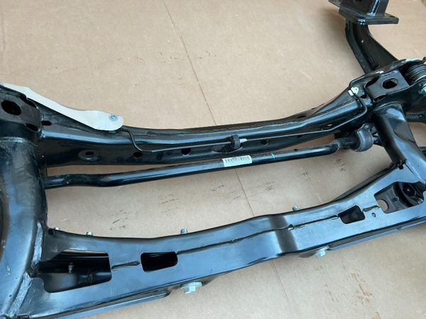Bara stabilizatoare spate VW Passat B8.5 din 2022 5Q0511305AT 5Q0 511 305 AT la 0 km - Dezmembrari Auto