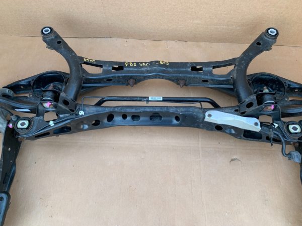 Bara stabilizatoare spate VW Passat B8 5Q0511305AS 5Q0 511 305 AS - Dezmembrari Auto