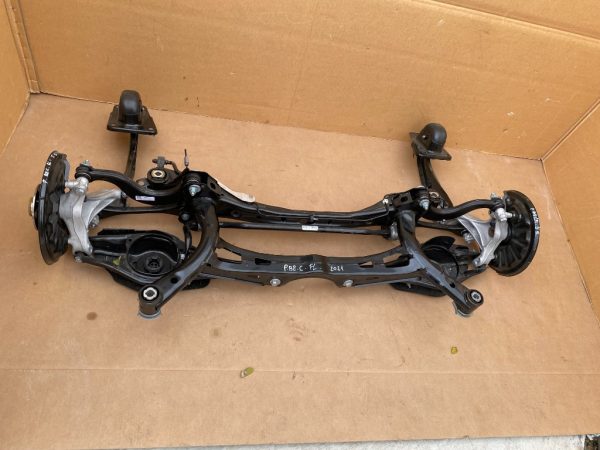 Bara stabilizatoare spate VW Passat B8 facelift 2021 5Q0511305AT 5Q0 511 305 AT la 0 km - Dezmembrari Auto