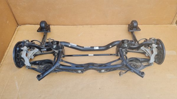 Bara stabilizatoare VW Touran 2017 5Q0511305BM 5Q0 511 305 BM - Dezmembrari Auto