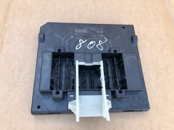 BCM Audi A3 8V 5Q0937084G 5Q0 937 084 G - Dezmembrari Auto