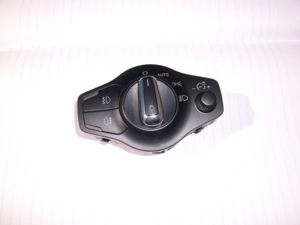 Bloc lumini Audi A4 8k din 2009 - Dezmembrari Auto