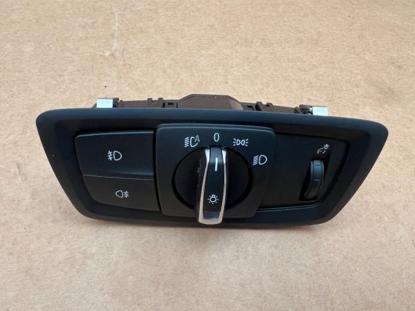Bloc lumini BMW X1 F48 din 2017 la 0 km 6847524 - Dezmembrari Auto
