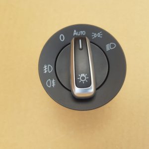 Bloc lumini cromat cu proiectoare si auto VW Passat CC 2016 3C8941431A - Dezmembrari Auto