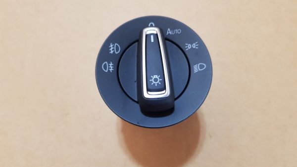 Bloc lumini cromat cu proiectoare VW Golf 7 5G0941431BD 5G0 941 431 BD - Dezmembrari Auto