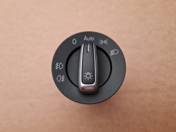 Bloc lumini cu proiectoare VW Jetta Golf 6 Passat B6 B7 CC 3C8941431A 3C8 941 431 A la 0 km - Dezmembrari Auto