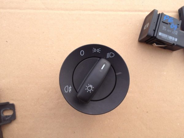 Bloc lumini VW Passat 3C 1K0941431BB - Dezmembrari Auto