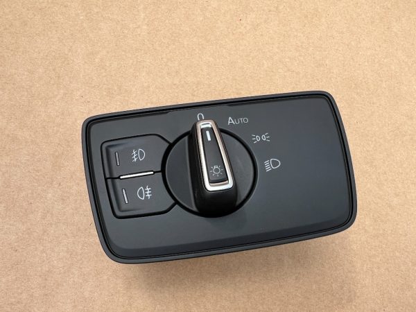 Bloc lumini VW Passat B8.5 din 2023 la 0 km 3G0941633H 3G0 941 633 H - Dezmembrari Auto