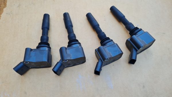 Bobina bobina inductie VW Golf 7 1.4 tsi 04E905110K 04E 905 110 K la 0 km - Dezmembrari Auto