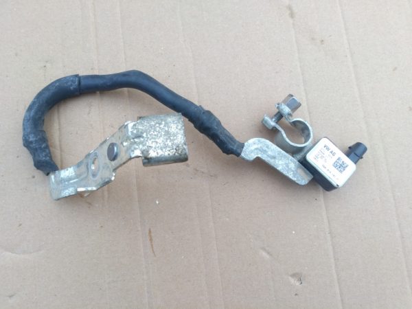 Borna baterie Audi A3 8V 2.0 tdi DEJ 5Q0915181H - Dezmembrari Auto