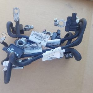 Borna baterie VW Golf 6 1K0915181H 1K0 915 181 H - Dezmembrari Auto