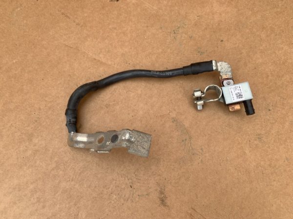 Borna baterie VW Golf 7 2019 5Q0915181K 5Q0 915 181 K la 0 km - Dezmembrari Auto
