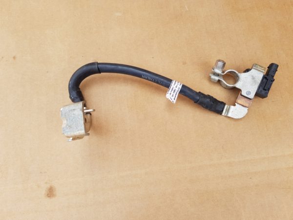 Borna minus VW Golf 7 2018 1.5 5Q0915181K 5Q0 915 181 K - Dezmembrari Auto