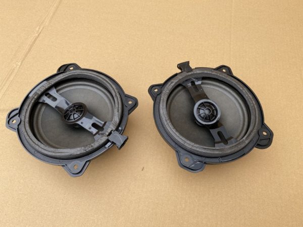 Boxa audio Audi A3 8P 8h0035411d 8h0 035 411 d - Dezmembrari Auto