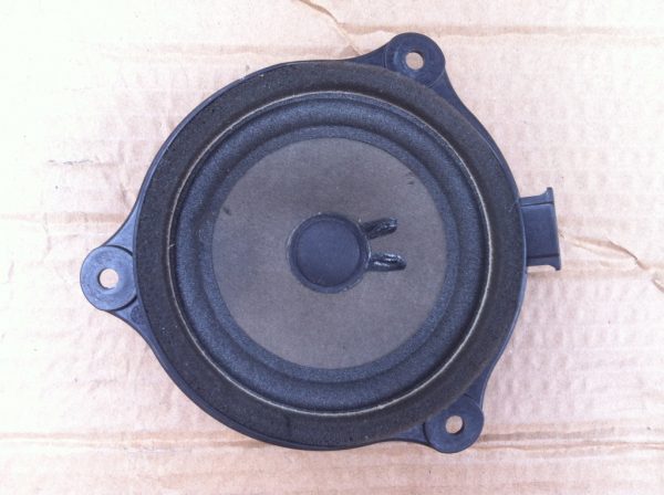 Boxa audio Audi A6 cod 4F0035411 - Dezmembrari Auto