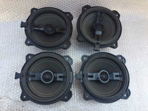 Boxa / boxe spate Audi A3 8P 2 usi 8H0 035 411 8H0035411 - Dezmembrari Auto