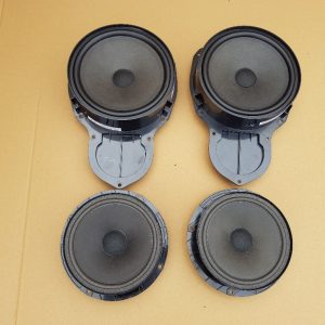 Boxa stanga dreapta fata VW Passat CC 2016 3C8035454 3C8 035 454 - Dezmembrari Auto