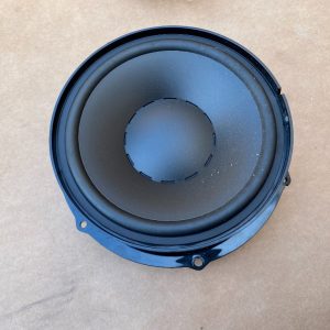 Boxa usa fata Dynaudio VW Passat 1Q0035454D 1Q0 035 454 D - Dezmembrari Auto
