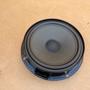 Boxa usa stanga / dreapta fata VW Caddy Ford Tourneo Connect 2023 7E0035453L 7E0 035 453 L la 0 km - Dezmembrari Auto