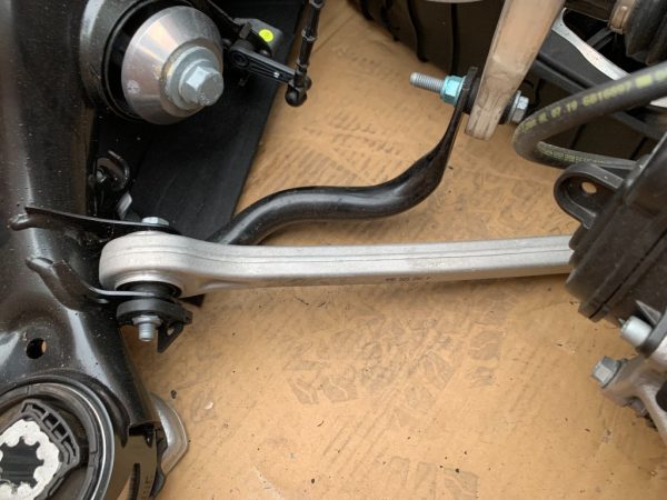 Brat stanga spate Audi E-Tron 2021 4M0505291F 4M0 505 291 F - Dezmembrari Auto