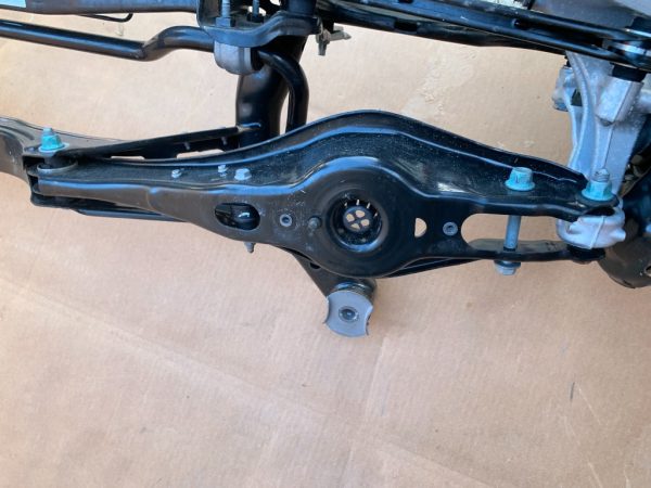 Brat suspensie spate VW Arteon 2020 3Q0505311G 3Q0 505 311 G - Dezmembrari Auto