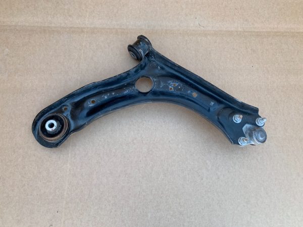 Brat suspensie stanga fata VW Jetta 2017 2.0 tdi 5C0407151D 5C0 407 151 D la 0 km - Dezmembrari Auto