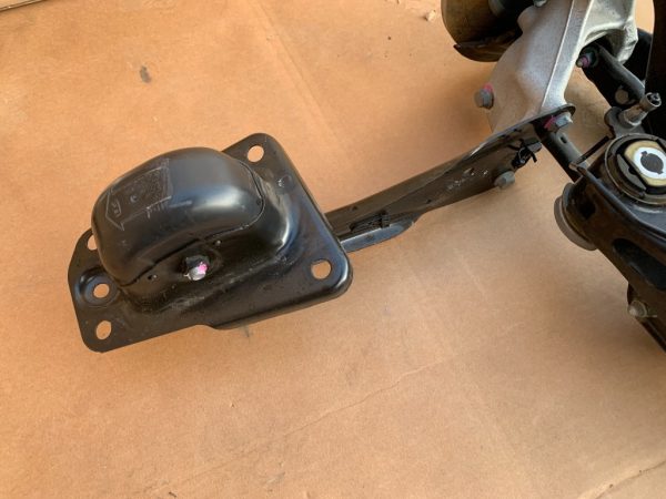 Brat suspensie stanga spate VW Arteon 2020 5Q0505225C 5Q0 505 225 C - Dezmembrari Auto