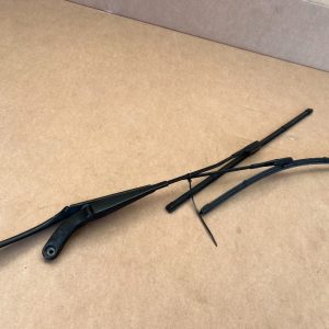 Brate stergator Audi A4 B8 8K1955407 8K1955408 8K1 955 407 8K1 955 408 - Dezmembrari Auto