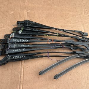 Brate stergator Skoda Fabia 2 stanga dreapta 5J1955409B 5J1 955 409 B 5J1955410B 5J1 955 410 B - Dezmembrari Auto