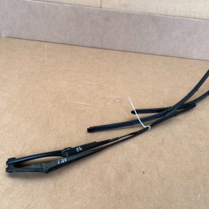 Brate stergator stanga dreapta Audi A4 B8 8K1955407 8K1955408 8K1 955 407 8K1 955 408 - Dezmembrari Auto