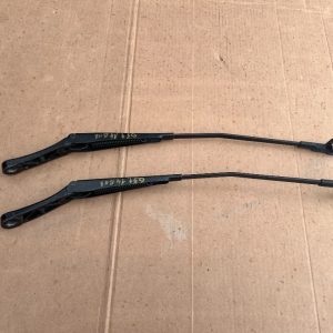 Brate stergator VW Golf plus + 5M0955409A 5M0955410A 5M0 955 409 A 5M0 955 410 A - Dezmembrari Auto