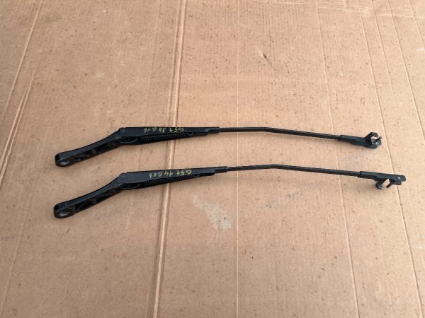 Brate stergator VW Golf plus + 5M0955409A 5M0955410A 5M0 955 409 A 5M0 955 410 A - Dezmembrari Auto