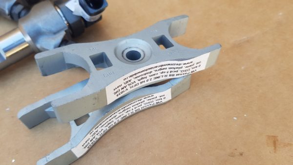 Bride brida Injectoare VW Passat B8 2.0 tdi 04L216 04L 216 - Dezmembrari Auto